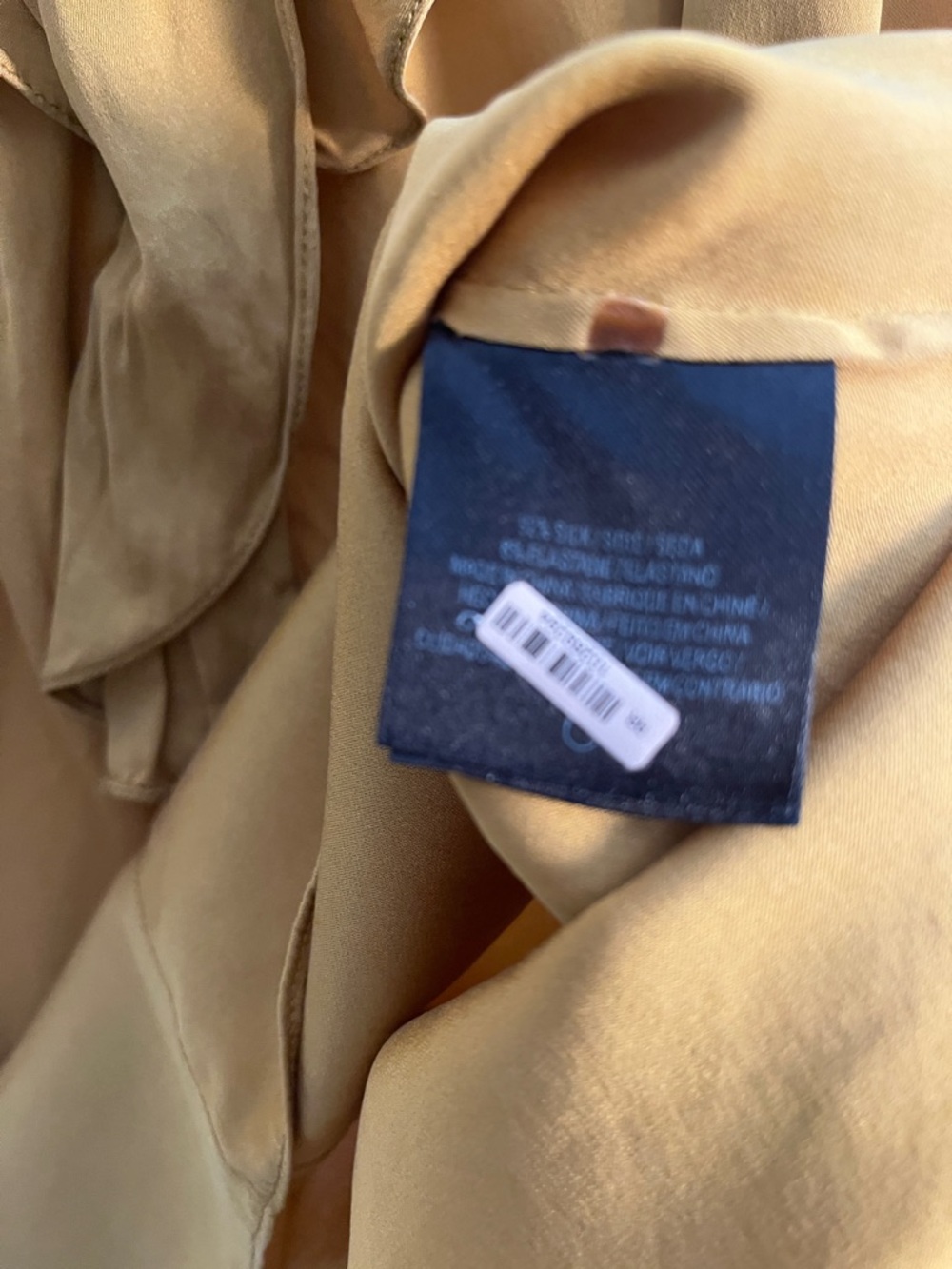 Elie Tahari SILK SATIN BLOUSE Sleeveless Ruffle V Neck Yellow Gold Size Small - Picture 5 of 5